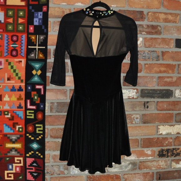 SixO Black Velvet Figure Skating Dance Competition Dress Sheer Sleeves L - Picture 10 of 11